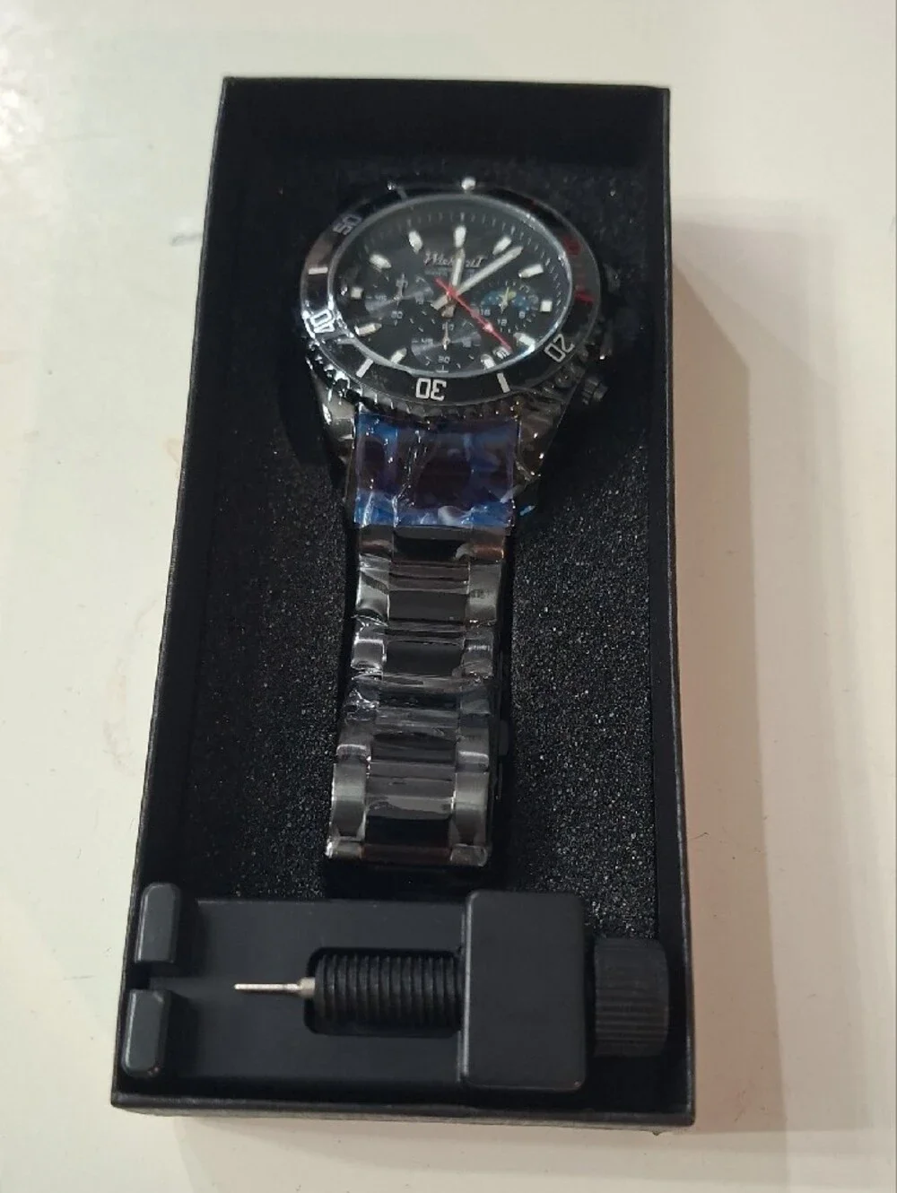 Black Men's Wristwatch with Metal Bracelet - WISHDTIL